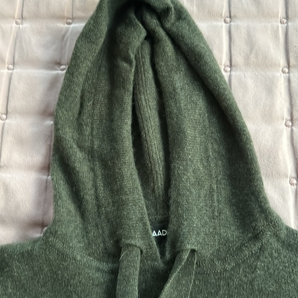 Deep Green Cashmere Hoodie - Picture 2 of 7